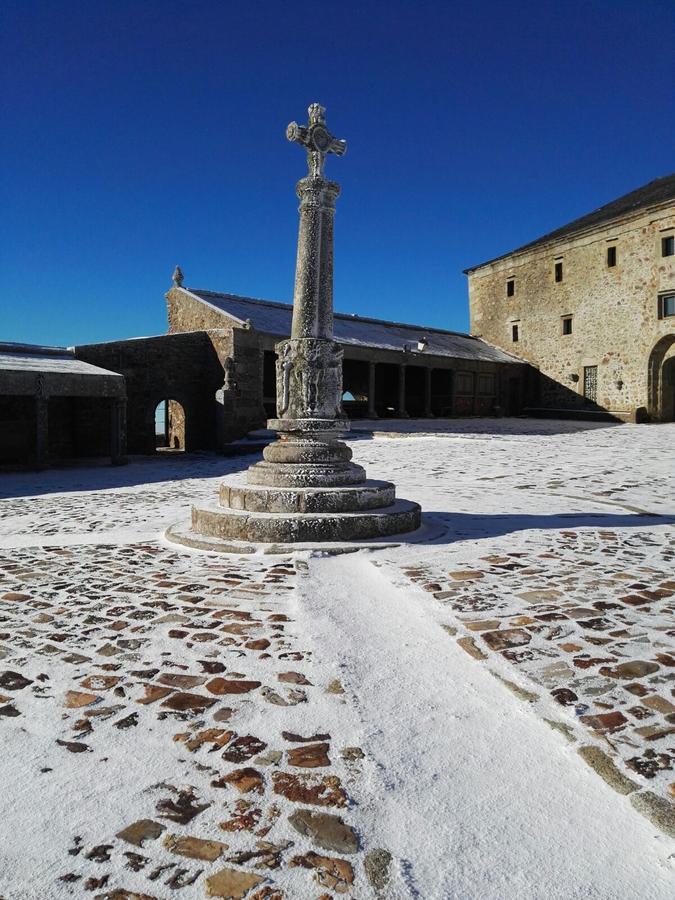 Hospederia Del Santuario De La Pena De Francia Hotel El Cabaco ภายนอก รูปภาพ